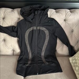 Lululemon Athletica Black Utility Jacket with Fitted Silhouette
